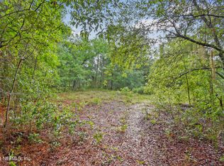 132 KENNEDY Avenue, Interlachen, FL 32148