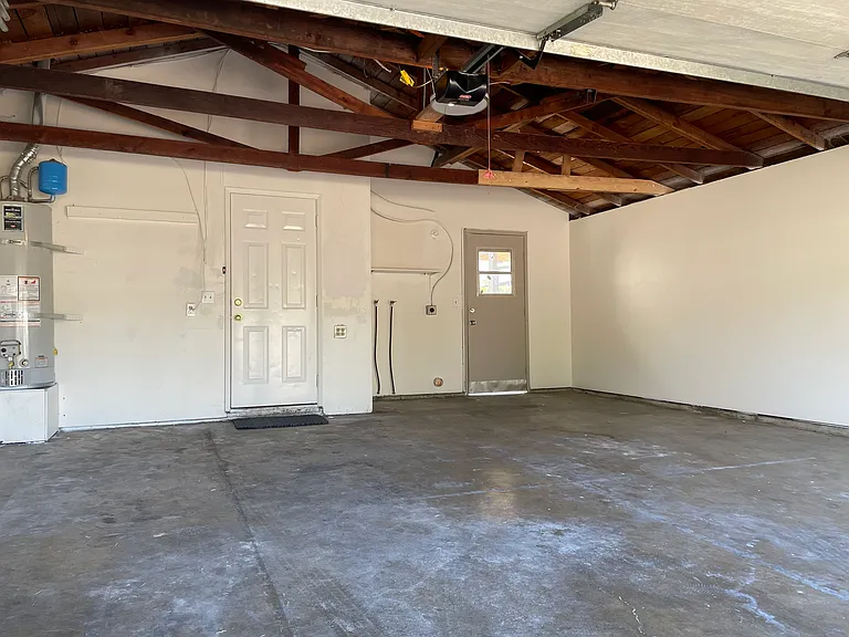 5908 Meghan Way — Photo 10