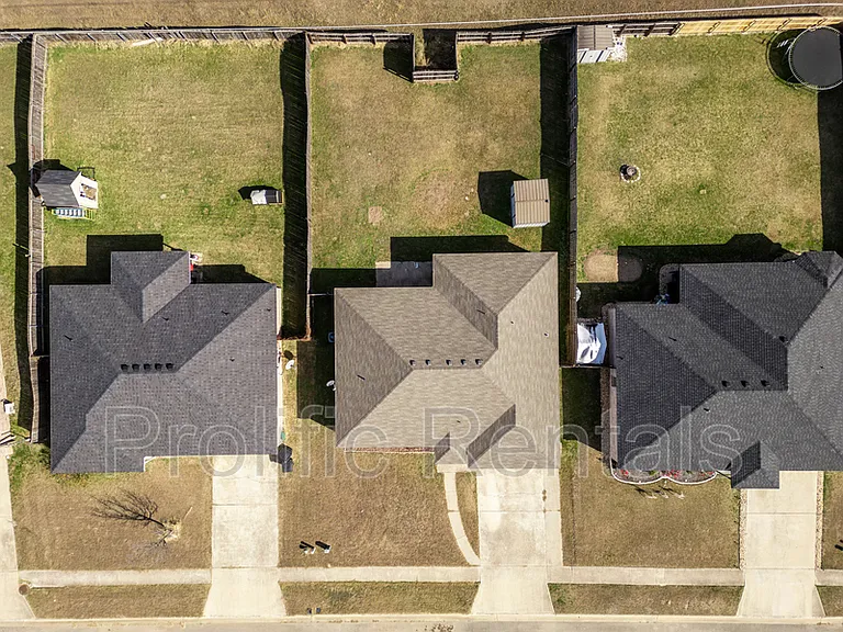 3211 Tom Lockett Dr — Photo 4