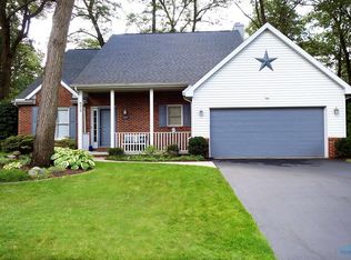 8313 Cherry Blossom Ln, Holland, OH 43528