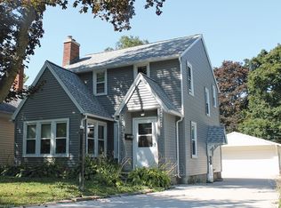 2926 McKinley St, Madison, WI 53705