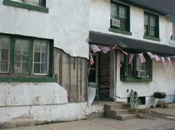 410 Spring St, East Chicago, IN 46312