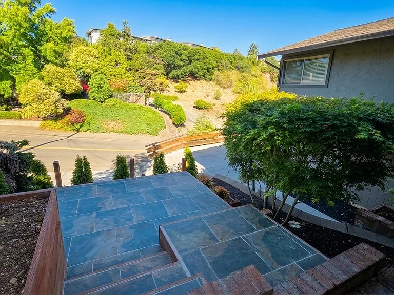 19095 Crest Ave — Photo 14