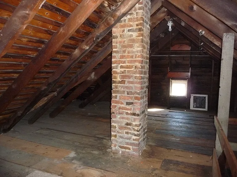 27 Oliver Ave — Photo 17
