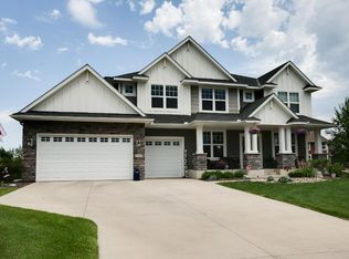 3282 Arden Plz, Woodbury, MN 55129