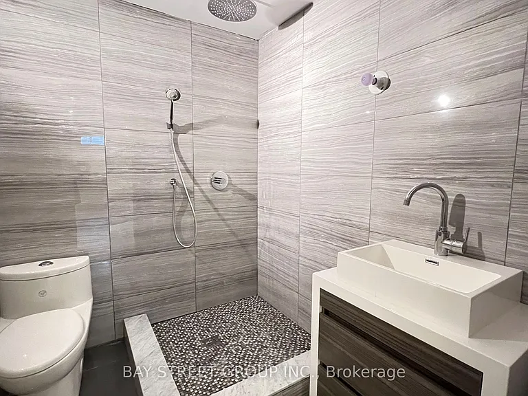 116 Riding Mountain Dr — Photo 31