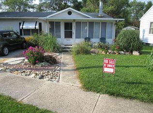 1050 S Burlington Dr, Muncie, IN 47302