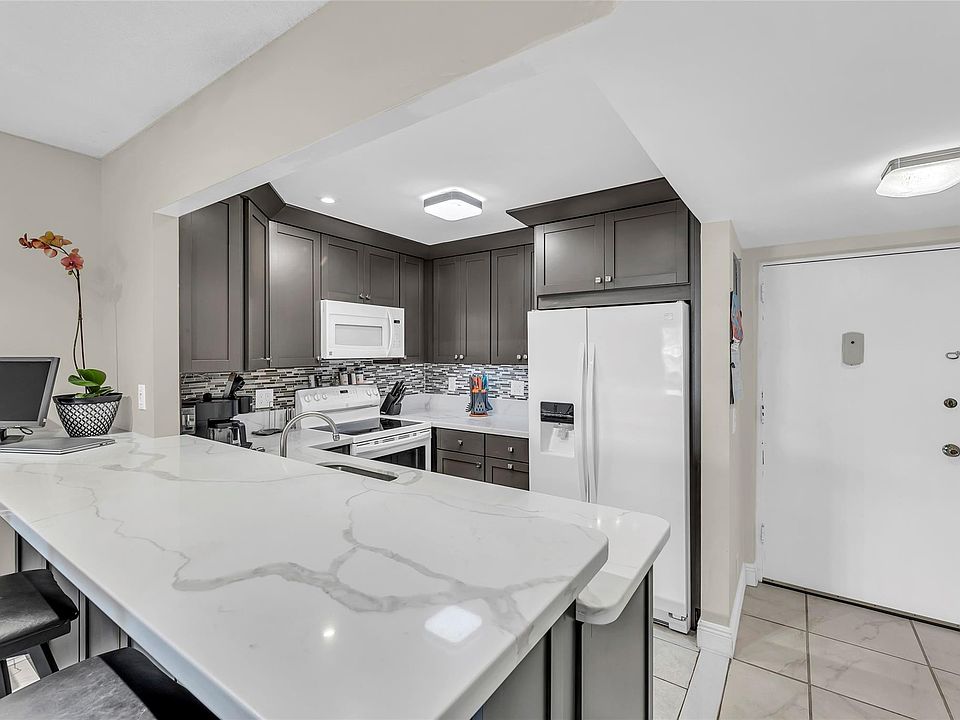 1st image of 3004 NE 5th Terrace #114C