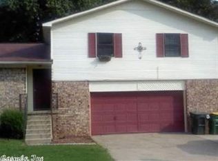 8802 Shiloh Dr, Mabelvale, AR 72103