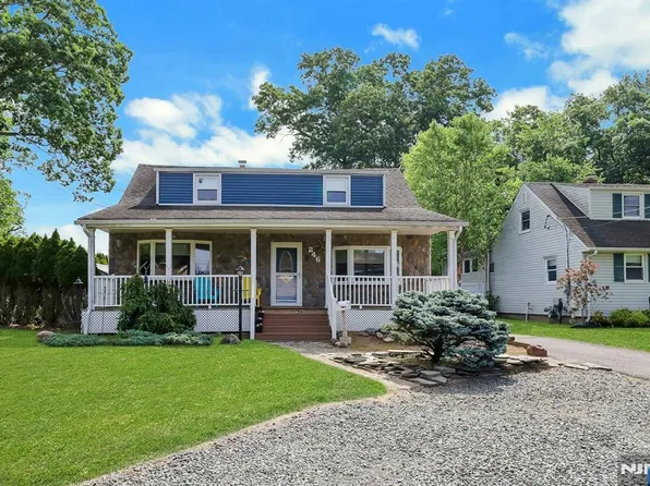 246 Highland Ave, River Vale, NJ 07675