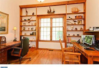 3rd image of 3 Lenape Ln