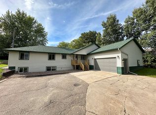 2610 Mont Claire Rd, Eau Claire, WI 54703
