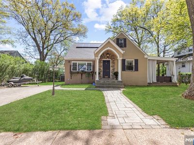 132 Stuyvesant Rd, Teaneck, NJ, 07666