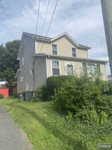 19 Bergman Ter, Dumont, NJ, 07628