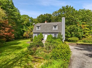 15 Benger Rd, Pound Ridge, NY 10576