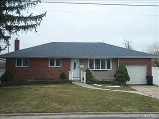 2nd image of 32 Grover Ln