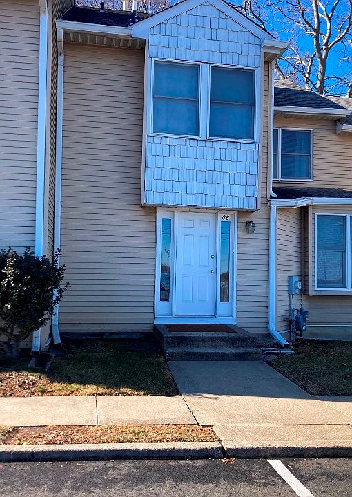 1st image of 86 Suburban Blvd