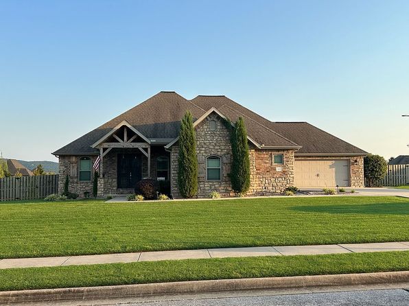 401 Eagle Ridge Dr