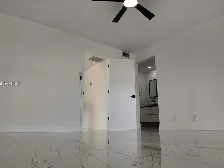 2801 SW 87th Ave #1009 — Photo 16