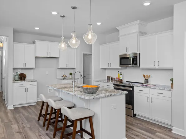 88 Baldwin St, Lillington, NC 27546