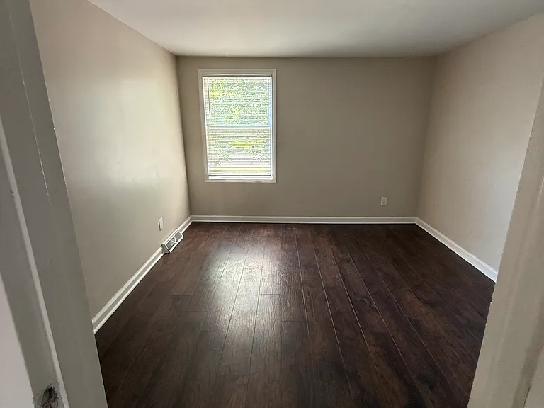 2131 Bedell Rd #4 — Photo 12