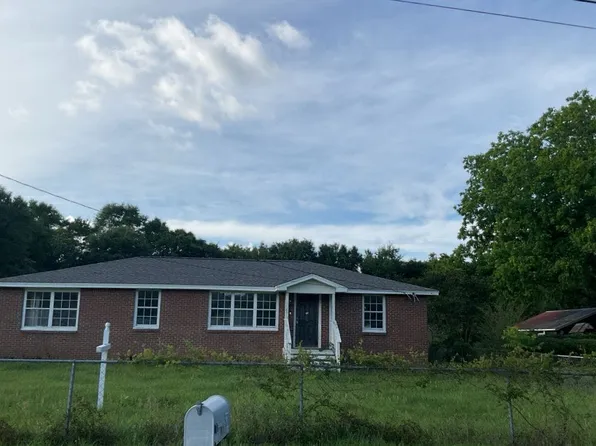 9110 Robley Ln, Semmes, AL 36575