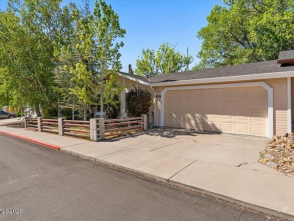 3rd image of 7621 Diamond Pointe Way