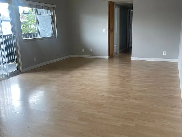 Park Plaza Apartments — Photo 49