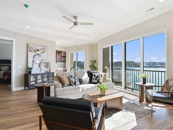 1184 Jeffries Rd #318, Osage Beach, MO 65065