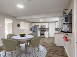 207 Coronado Rd, Bonner Springs, KS 66012