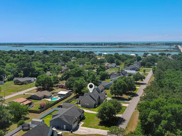 211 Bonita Street, Cape Carteret, NC 28584