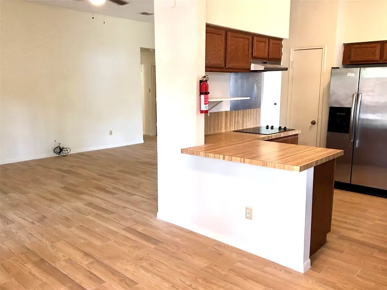 15650 Pebble Lake Dr — Photo 8