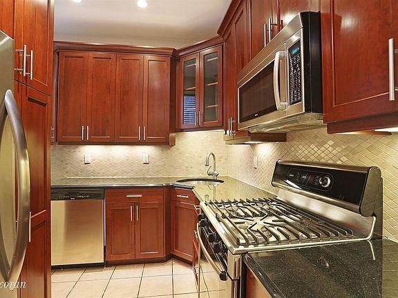 3rd image of 213 W 105th St #2A