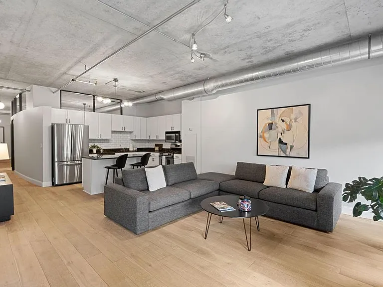 720 N 4th St #213 — Photo 4