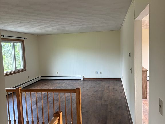 3rd image of 70 Nonnewaug Rd