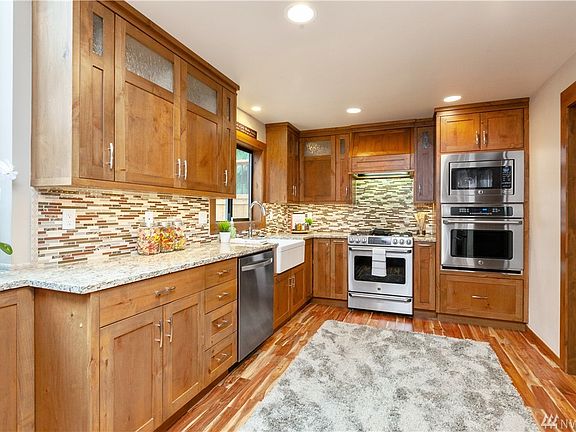 5th image of 21911 NE 20th Way