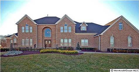 2nd image of 10 Molsbury Ln