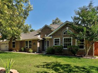 1211 Country Club Dr, Norman, OK 73072
