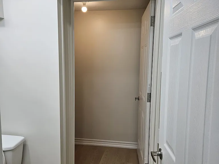 5672 Dorchester Rd #14 — Photo 7