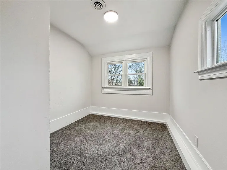 428 Hampton Roads Ave — Photo 24
