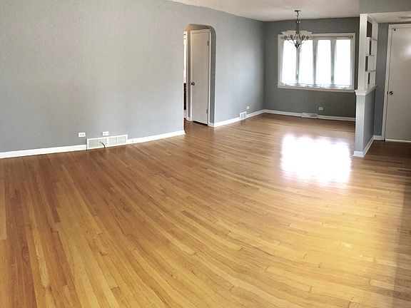 Living Room/Dining Room