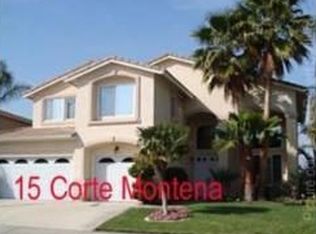 15 Corte Montena, Lake Elsinore, CA 92532