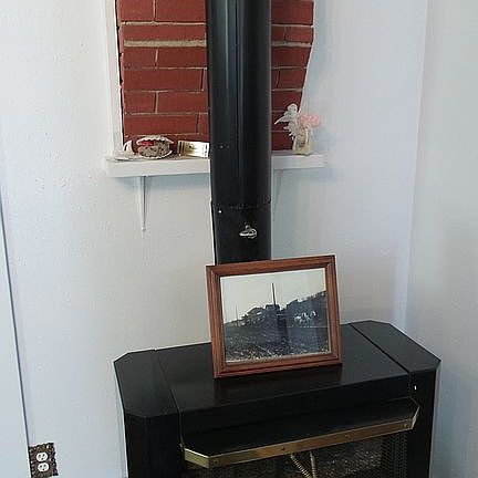 5th image of 1027 Main St