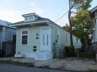 3021 Burgundy St, New Orleans, LA 70117