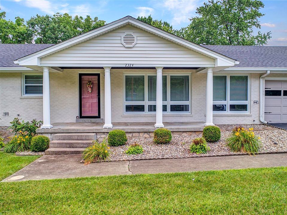 2324 Bellevue Ct Bowling Green KY 42101 Zillow   3e3dcd046dcb1ffa10e68c4d07e049a8 Cc Ft 960 