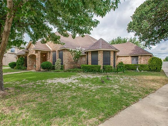 2nd image of 3921 Dendron Dr