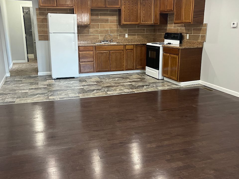 1st image of 1132 Park Ave #0