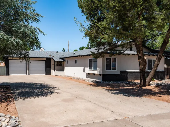 1425 Marron Cir NE, Albuquerque, NM 87112