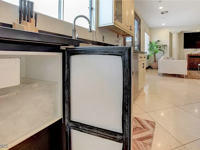 3541 Winter Wren St — Photo 18