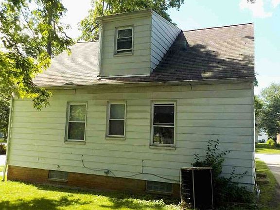 2nd image of 234 Columbus St